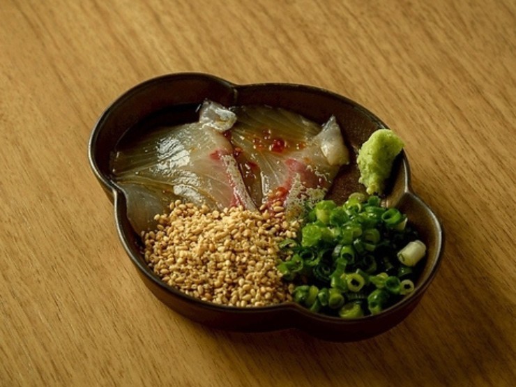 脂の乗った新鮮な『胡麻カンパチ』