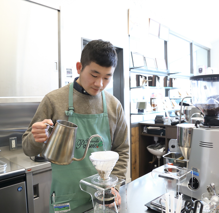 日本を代表する焙煎士、【GOLPIE COFFEE】河合さんに聞く「もっと楽しいコーヒーの話」