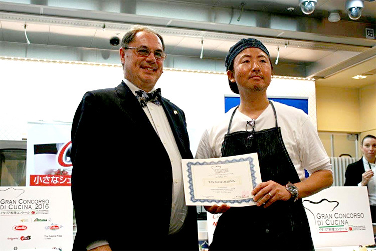 「第7回ICCJイタリア料理コンクール」で優勝を果たした大島シェフ。