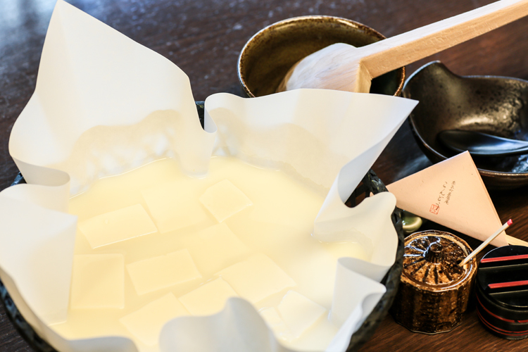 とろけるような甘みと、コクのあるうまみが絶品の『豆腐三昧コース』4,600円（税抜）