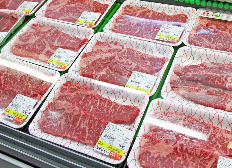 陳列された牛肉。選りすぐりの肉ばかりを並べている